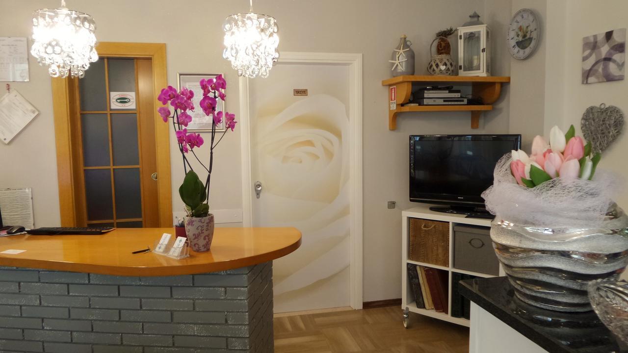רימיני Hotel Eugenio מראה חיצוני תמונה