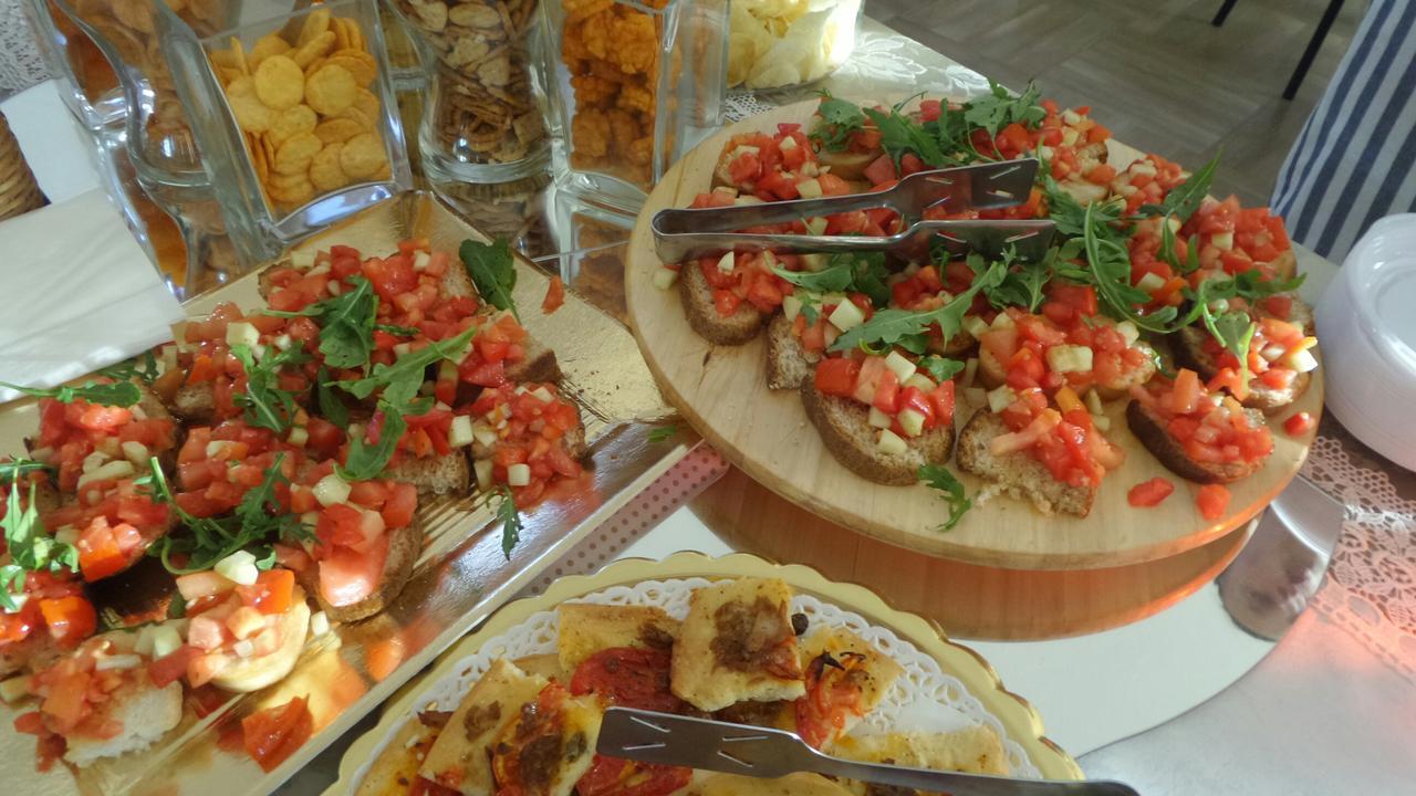 רימיני Hotel Eugenio מראה חיצוני תמונה